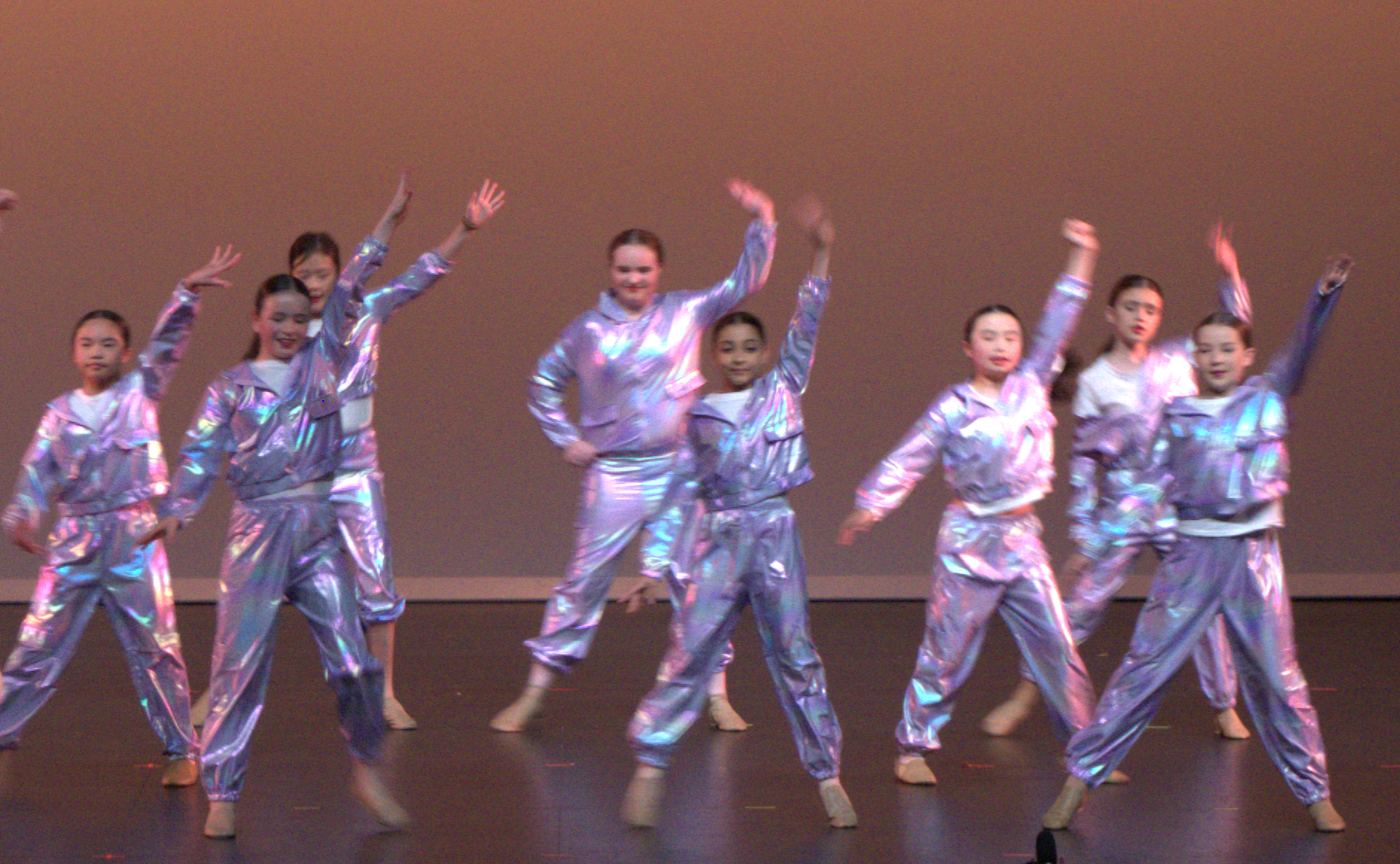 /uploaded_files/media/gallery/1768474888Gold Crew.PNG